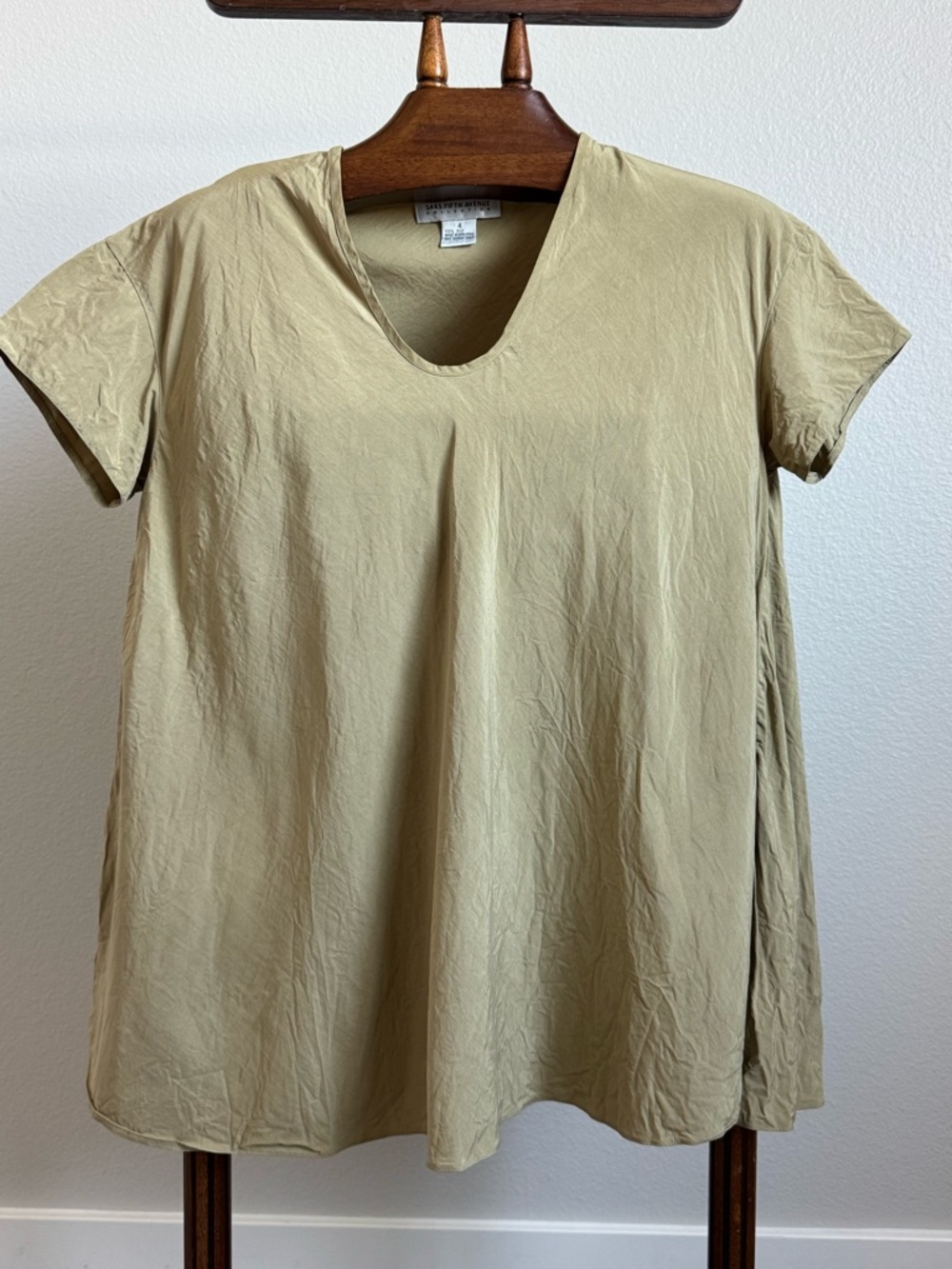 Saks Fifth Avenue Silk Lagenlook Khaki Minimalist Top Short Sleeve Size 4 Basic